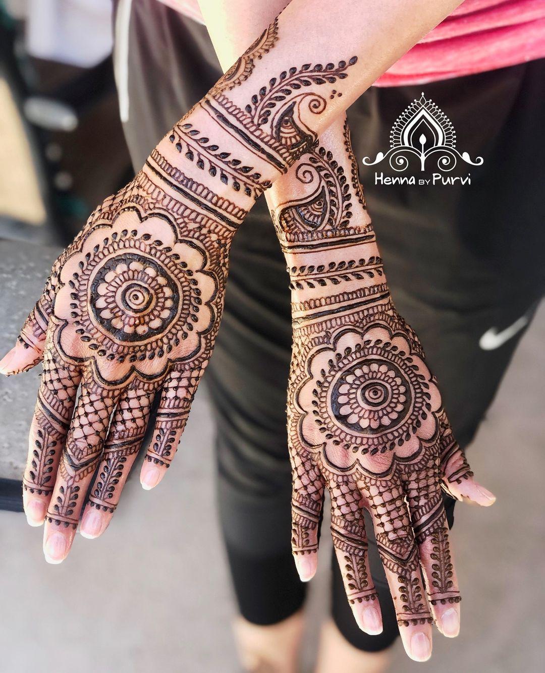 Floral Mandala Back Hand Mehndi