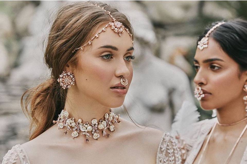 7 Stunning Pearl Choker Necklace Designs for the Bride & Her Gang