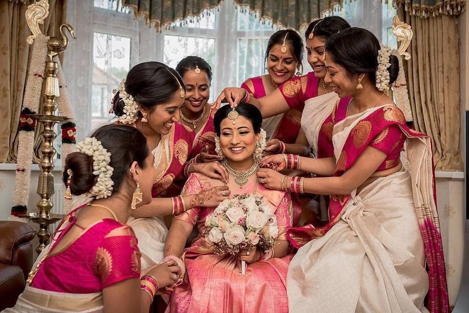 Beautiful Wedding Bun Hairstyle for Bridesmaids