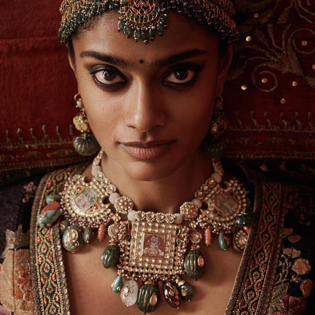 Sabyasachi on sale style jewellery