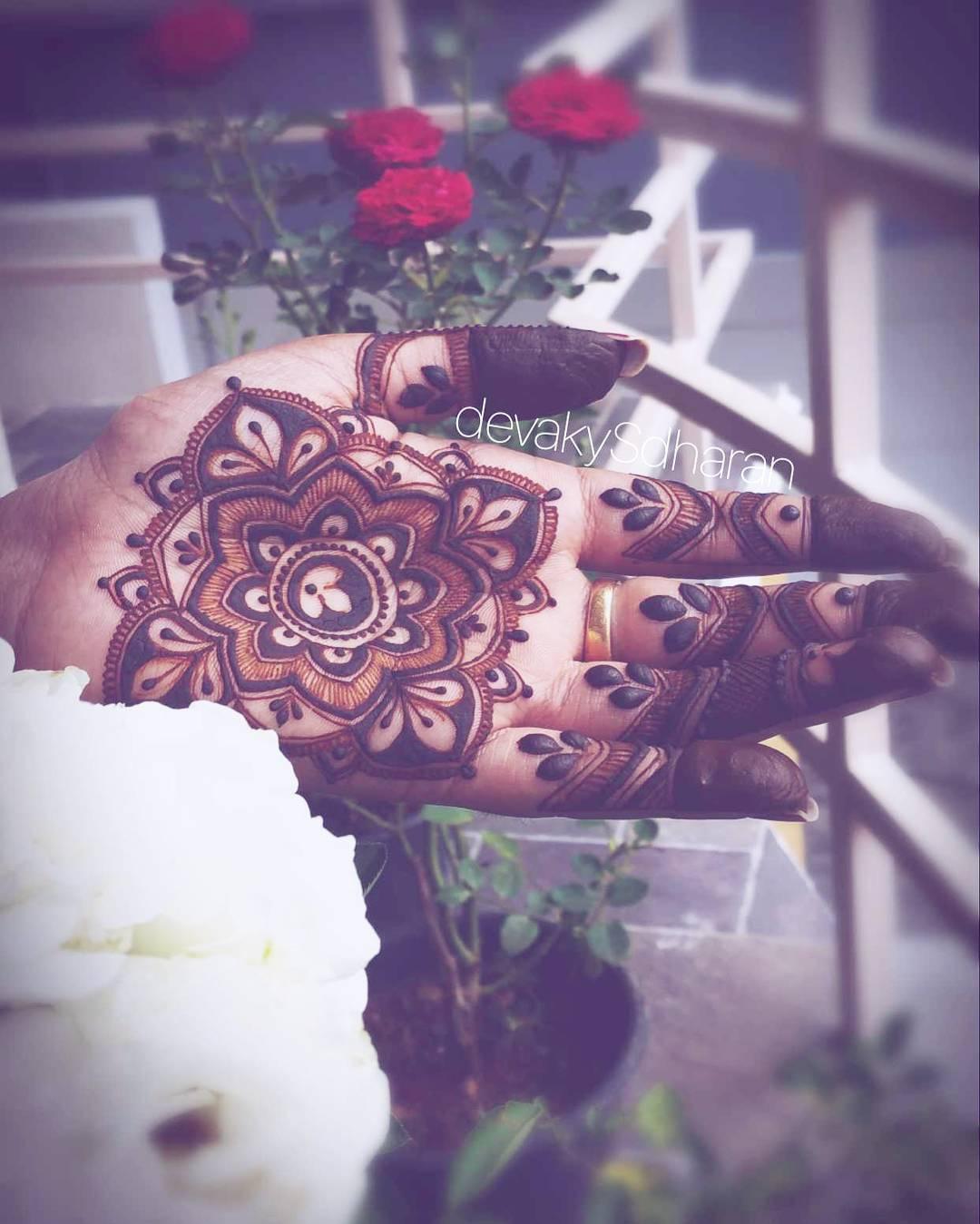 Eid 2024 Mehndi Designs: Explore 15 Stunning Henna Patterns for Festive  Beauty