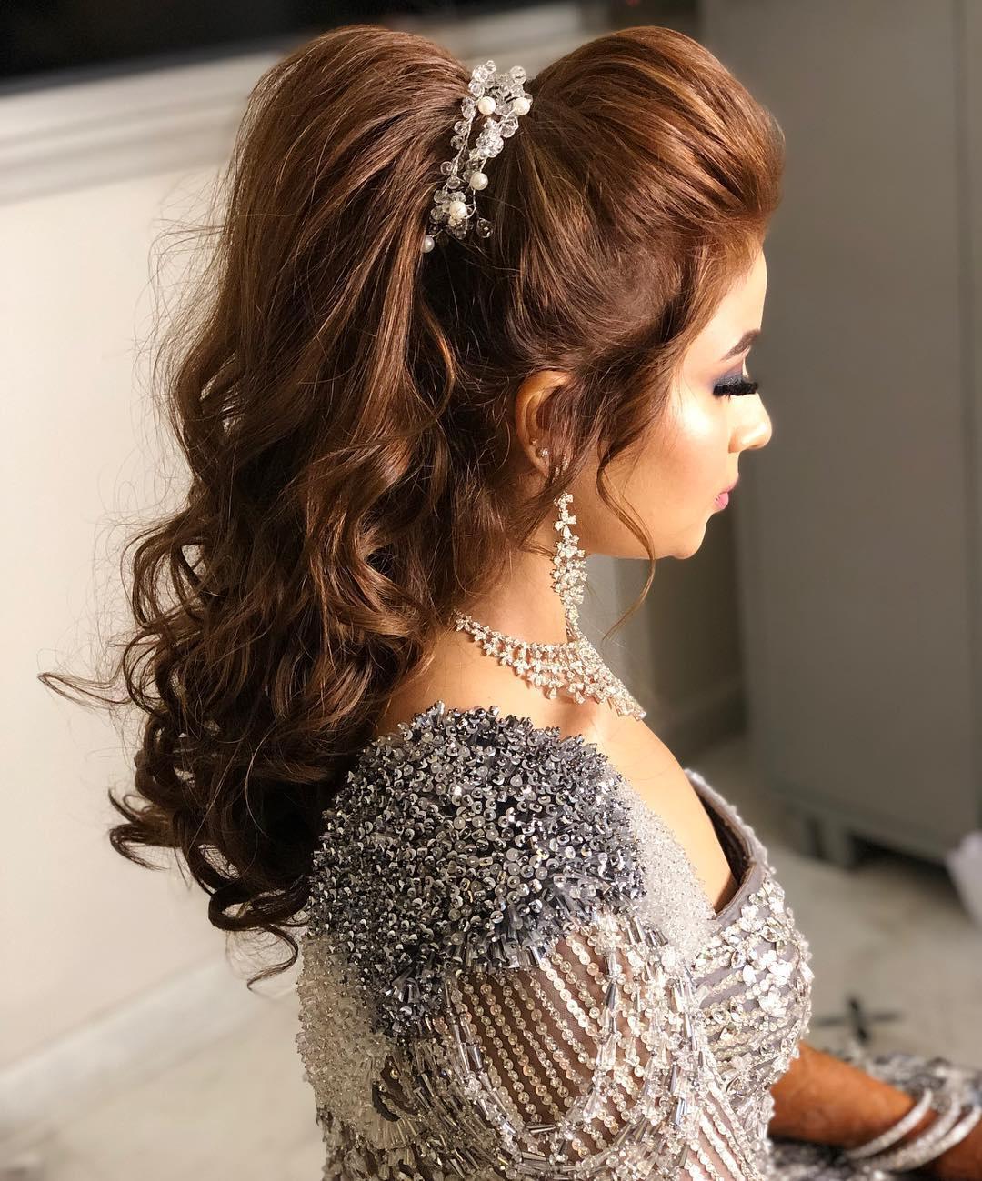 Bookmark These Terrific And Most Mesmerizing Hairstyles With Gowns