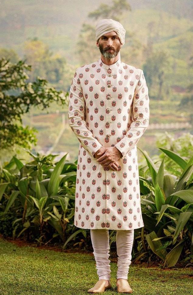 Pin by Amarjeet Kumar on shahid KAPOOR | Indian men fashion, Mens  traditional wear, Dress suits for men