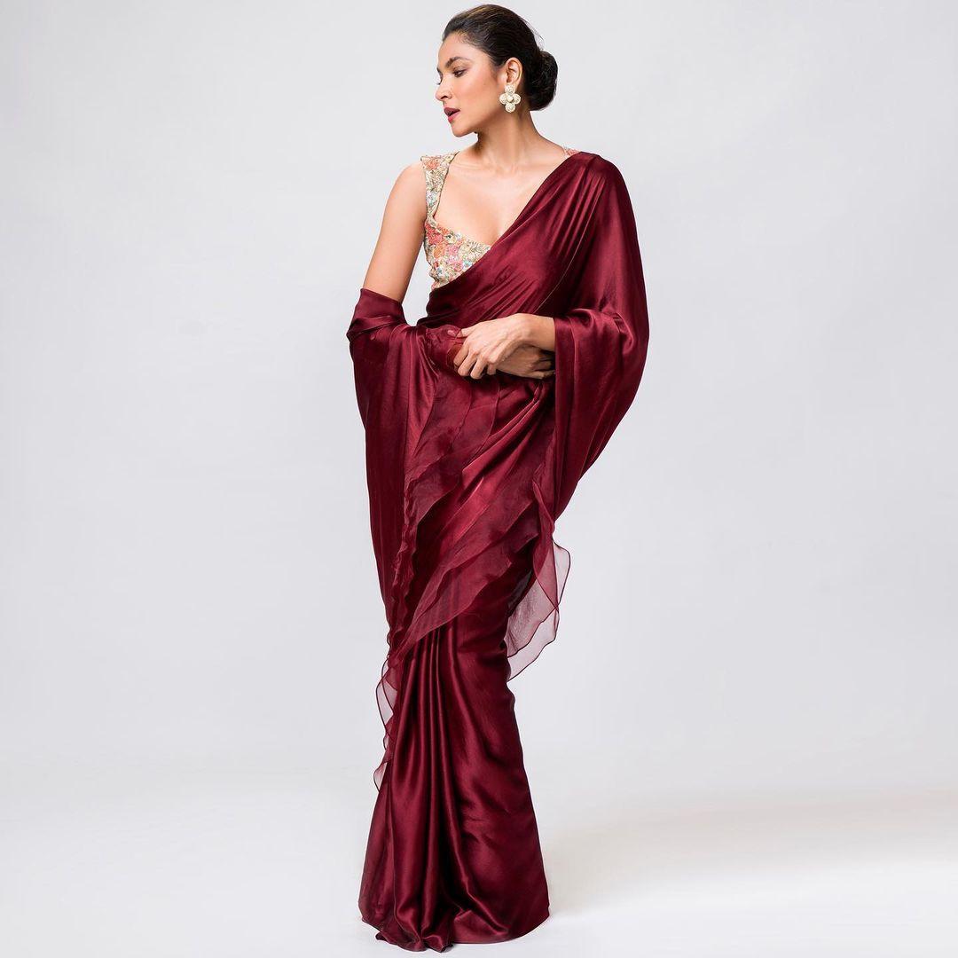 11 Modern Saree Designs That Must Make It to Your Trousseau