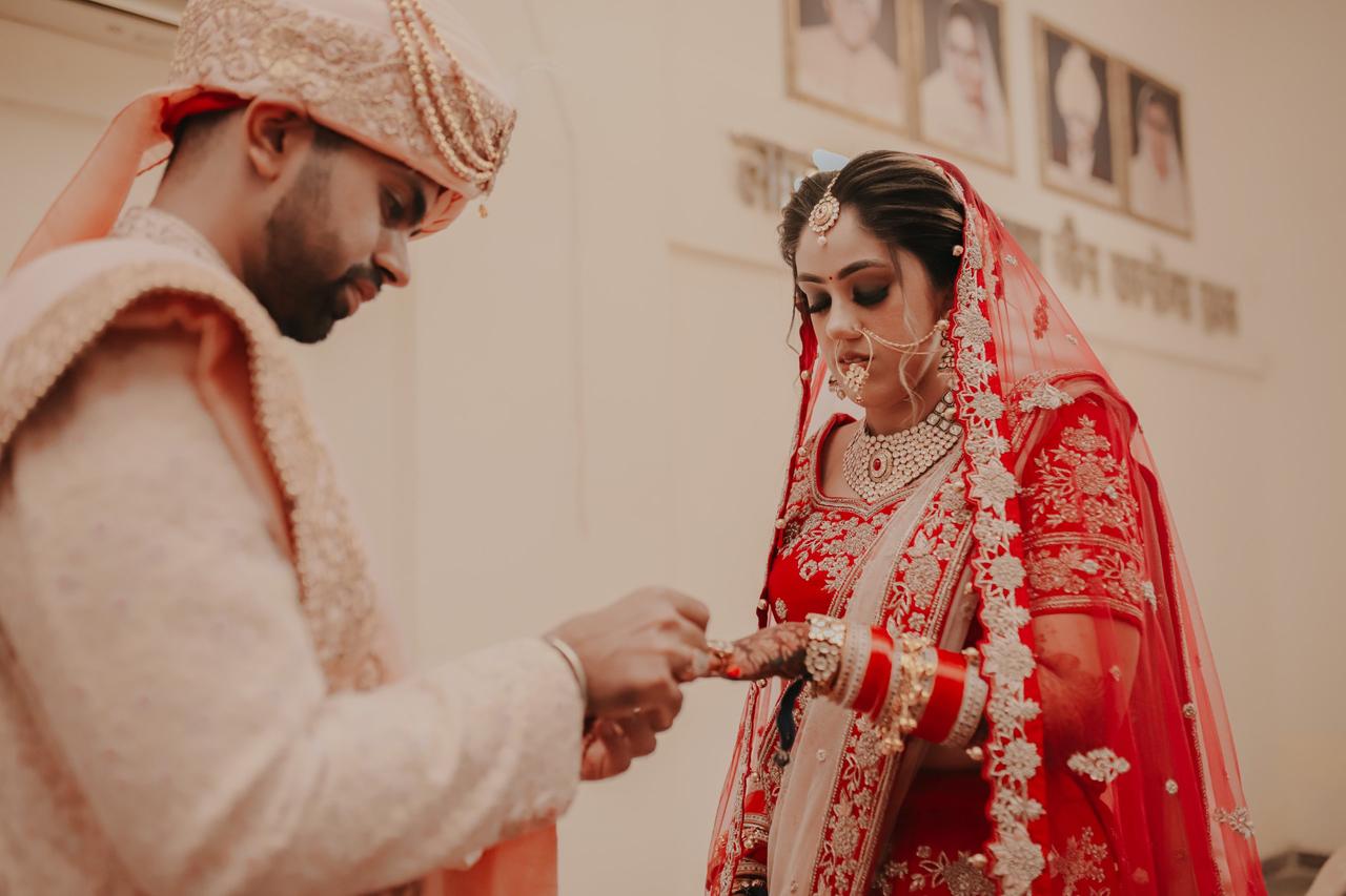 This Couple Hosted An Intimate Temple Wedding In Delhi