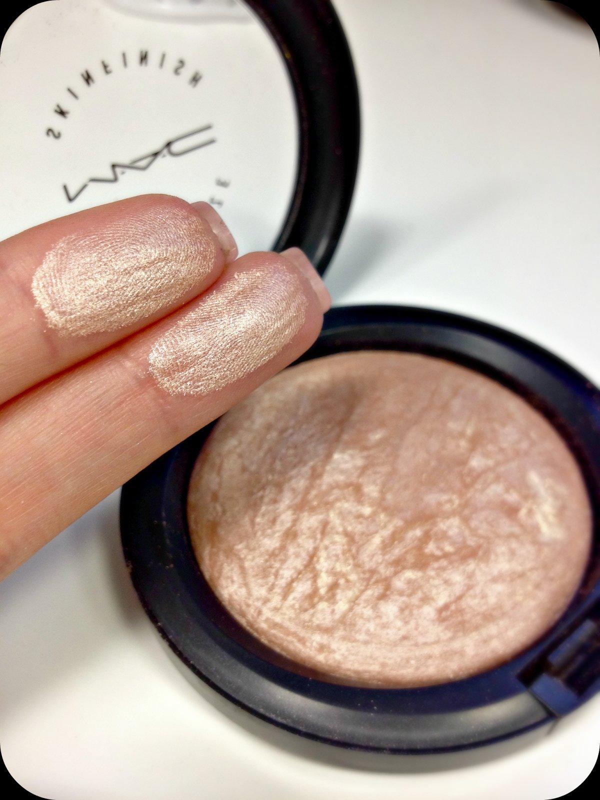 MAC Highlighter the Touch of Perfect Makeup Finishing for Brides