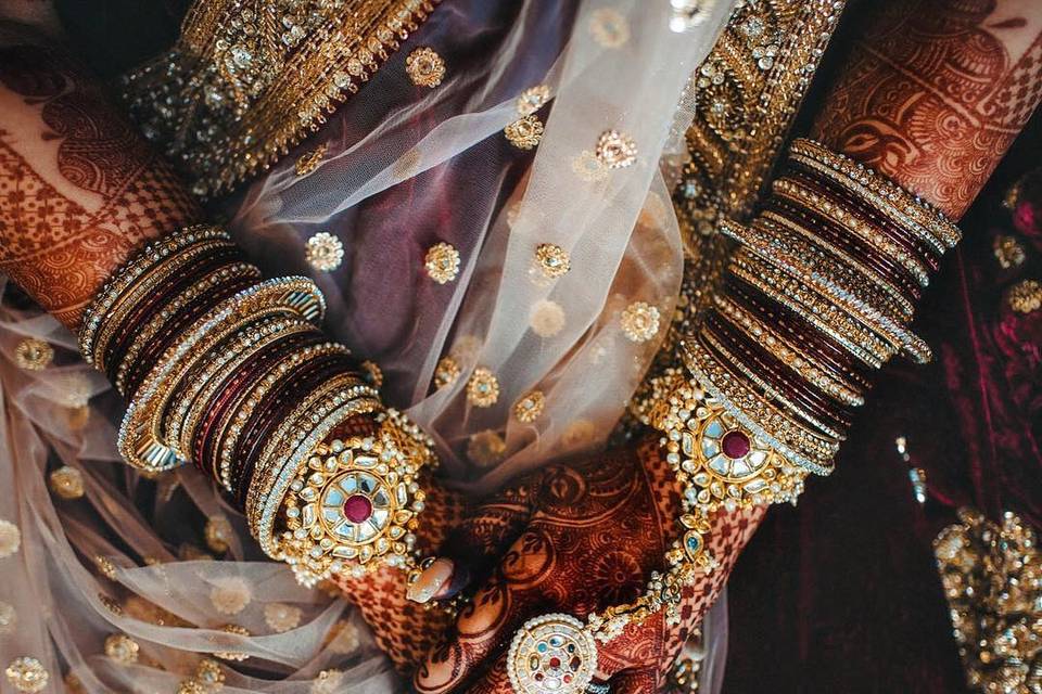 The Role Of A Bangle Ceremony In A Traditional Indian Wedding | atelier ...