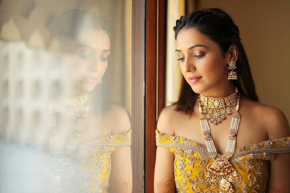 Essential Diet Tips and Tricks for Brides to Slay Their Modern Lehenga