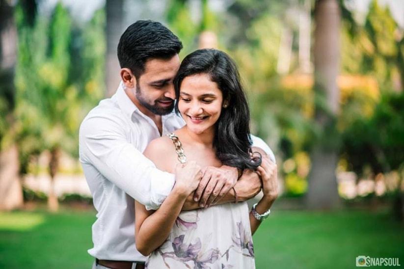 Honeymoon Inspired Couple's Beach Session - Costola Photography