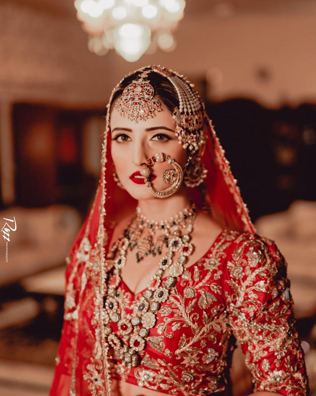 How To Match Jewellery With Bridal Lehenga