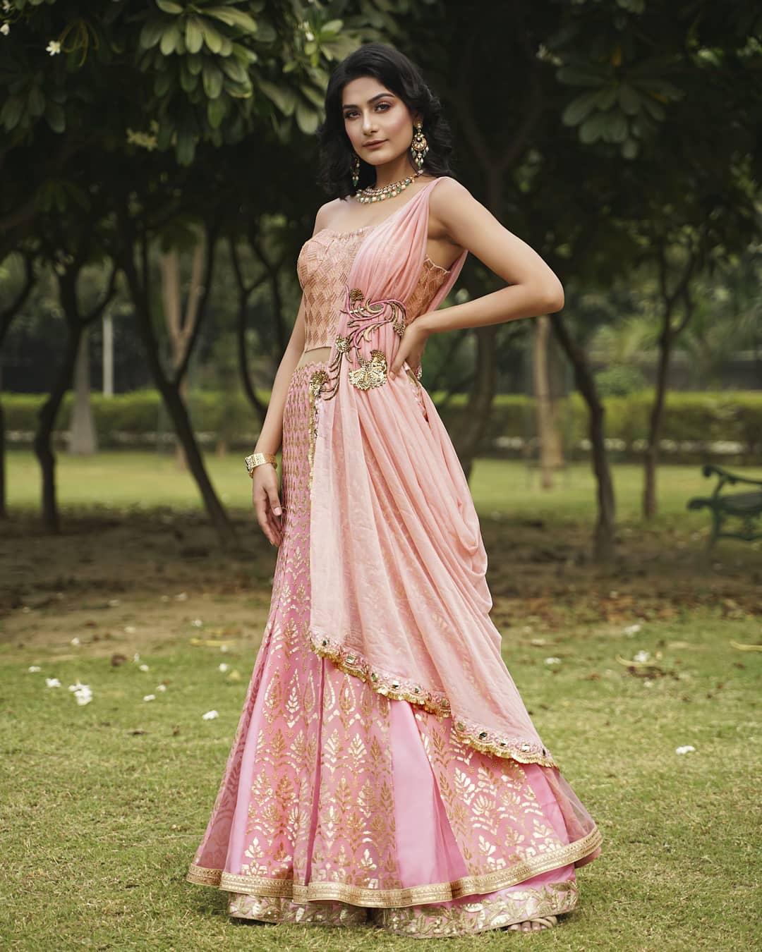 35 Beautiful Collection Lehenga Saree Designs for High End Occasions