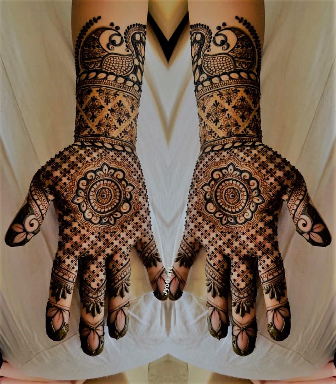 19+ Trending Front Hand Mehndi Designs That Will WOW Your Hands