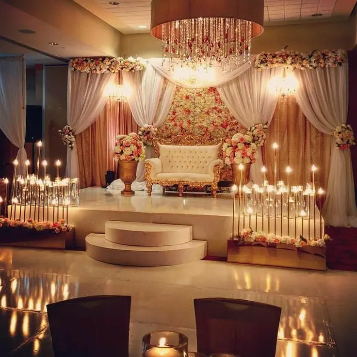 https://cdn0.weddingwire.in/article/9580/original/960/jpg/100859-wedding-stage-10.webp