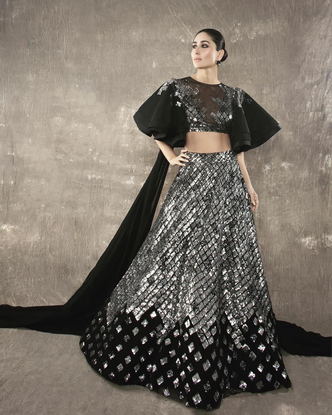 Black is the new Black: Katrina looks stunning in black lehenga as she  walks for Manish Malhotra at Lakme Fashion Week | Moviekoop