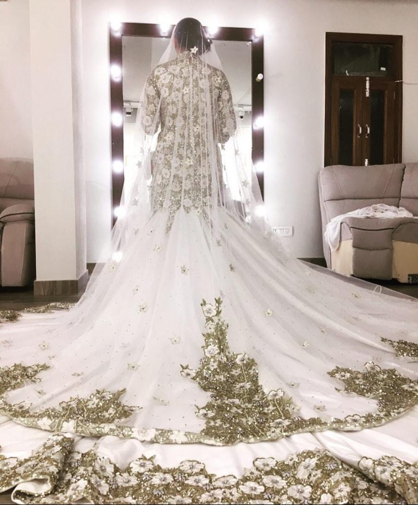 2018 Vintage Luxury Arabic Wedding Dresses Long Sleeves High Neck Crystal  Beads Mermaid Lon… | Abiti da sposa, Vestiti da sposa incredibili, Abiti da  sposa a sirena