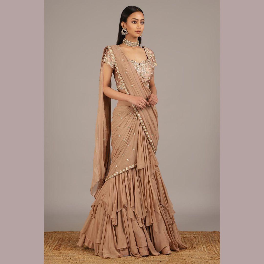 How to drape saree as lehenga | How to wear saree in lehenga style - YouTube-sgquangbinhtourist.com.vn
