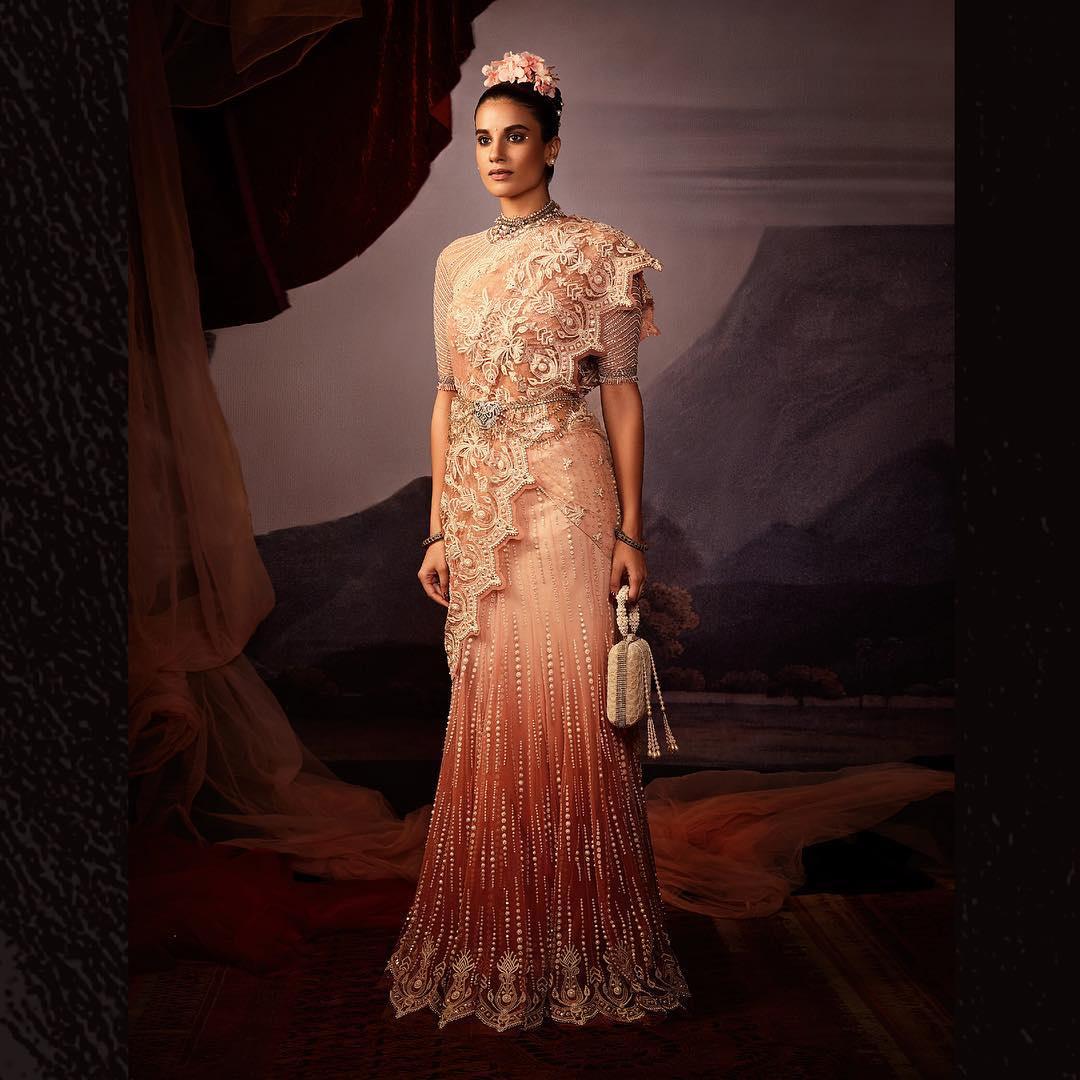₹12500 Vs 1Lakh Lehenga😱| Designer Wedding Lehenga Shopping In Chandni  Chowk | Bollywood Replicas - YouTube