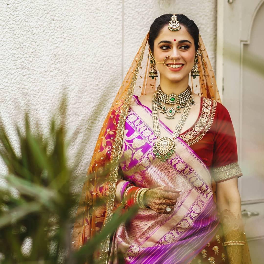 hairstyle #flowerhairstyle #catholicbride #saree #marathimulagi #paithani  #bride #indianwedding #makeup #paithanisaree #nauvarisadi… | Instagram