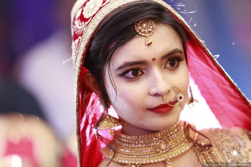 Top 13 Beautiful Bridal Bindi Designs You Should Try In 2022