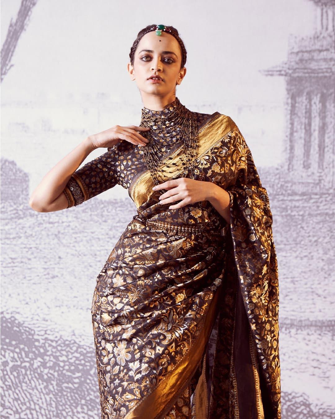 Sarees In Black Blouse Partywear - Buy Sarees In Black Blouse Partywear  online in India