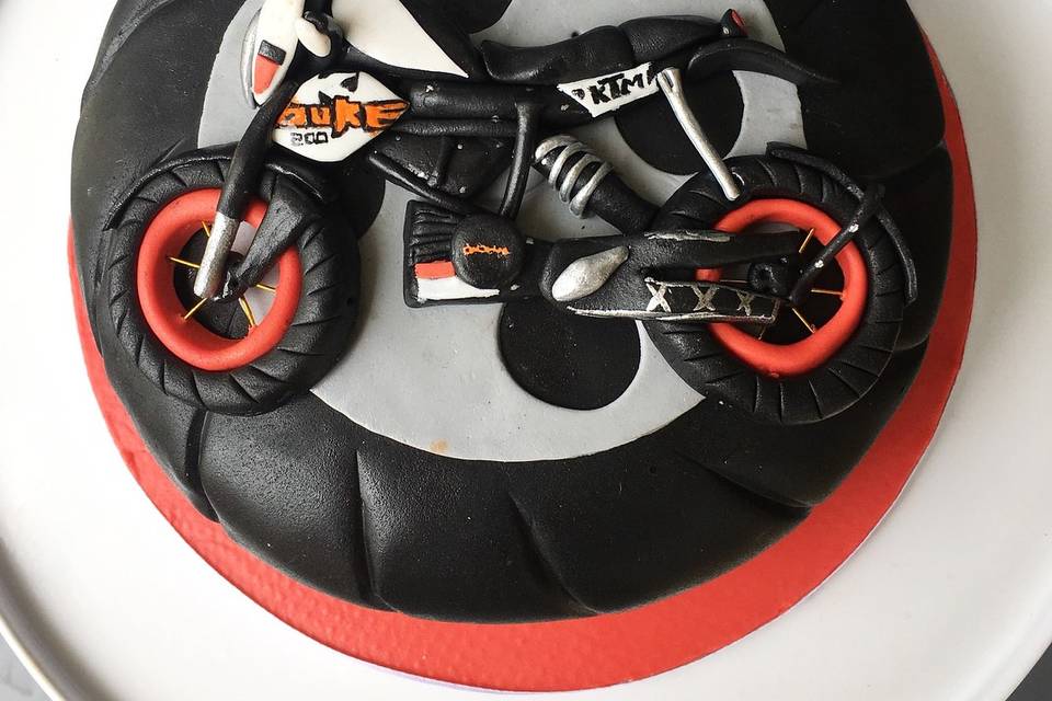 The Bike Cake Is the New Trend in the Wedding Scene Get One for Yourself!