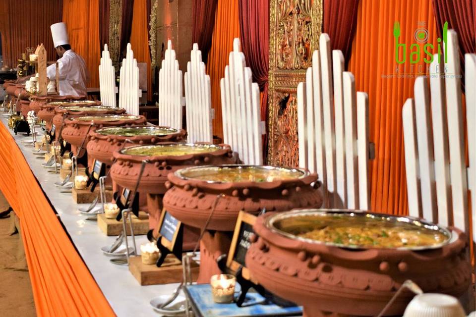 6 Gujarati Menu Must-haves You Need For An Authentic Gujju Wedding