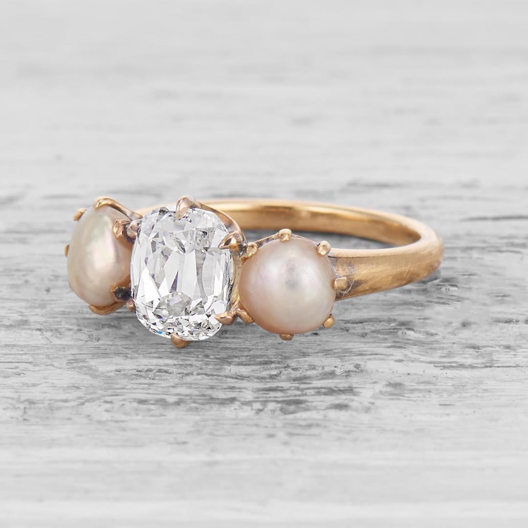 Square Diamond Ring | Stacking Rings | Nir Oliva Jewelry