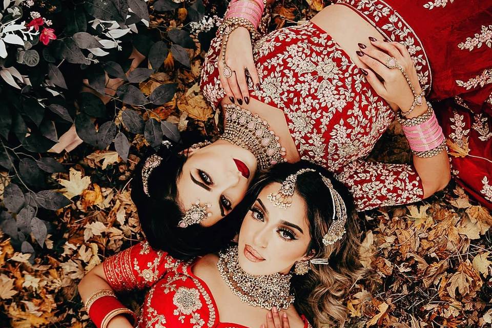 30+ Bridal Makeup Ideas to Complement Your Red Wedding Lehenga | ShaadiSaga  | Бальные платья принцессы, Платья принцесс, Бальные платья