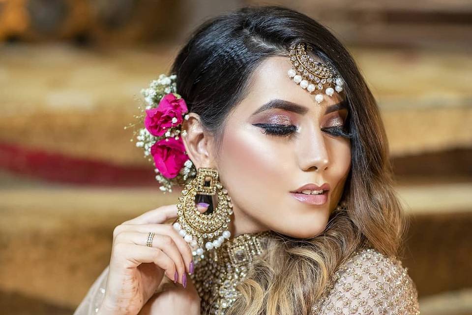 Chandbali Gold Earrings That Are Trending This Bridal Season!