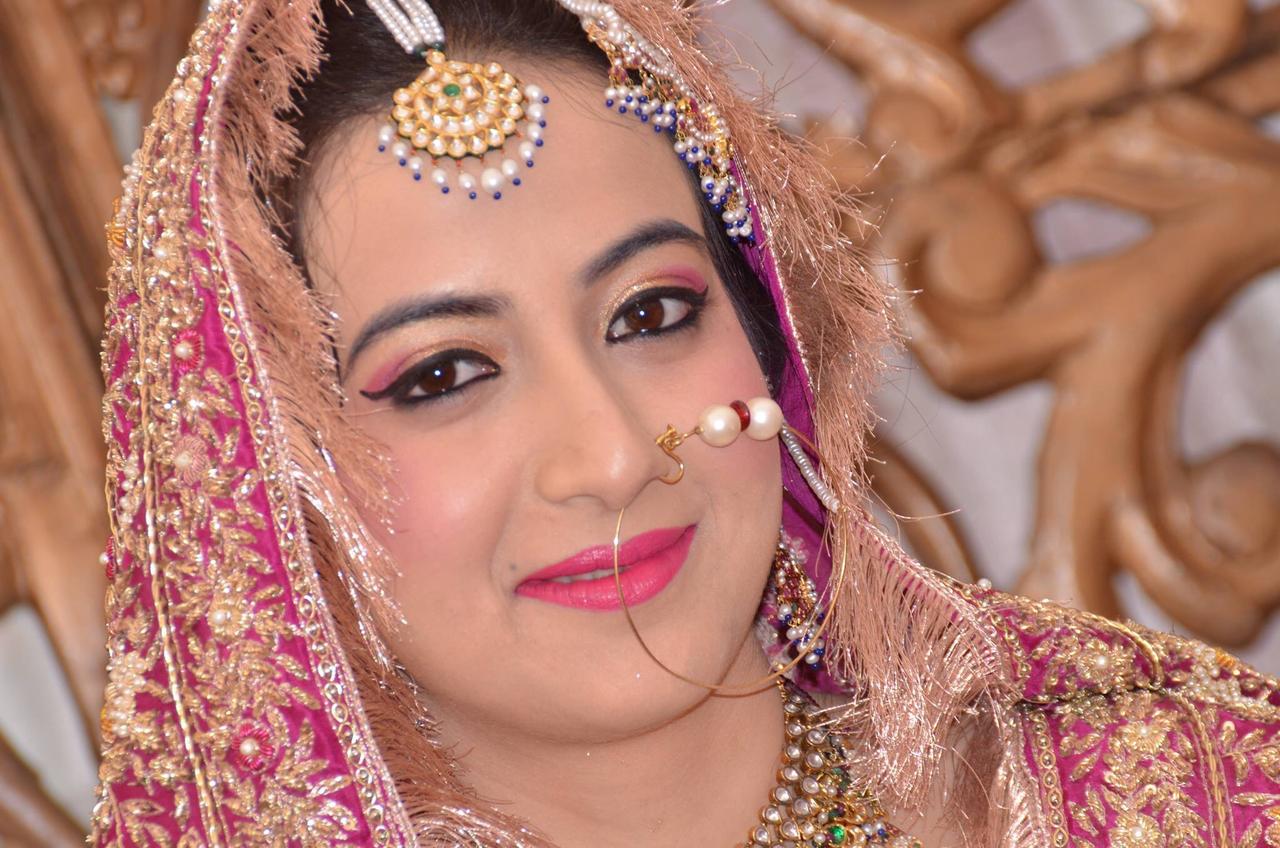 Pin by Shanzay Khan on Nikah Dpz | Muslim wedding ceremony, Islam women,  Muslim wedding