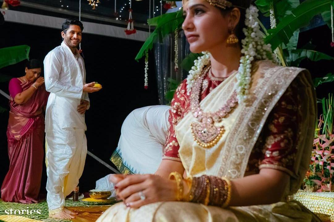 Photo of South Indian bridal look with embroidered blouse