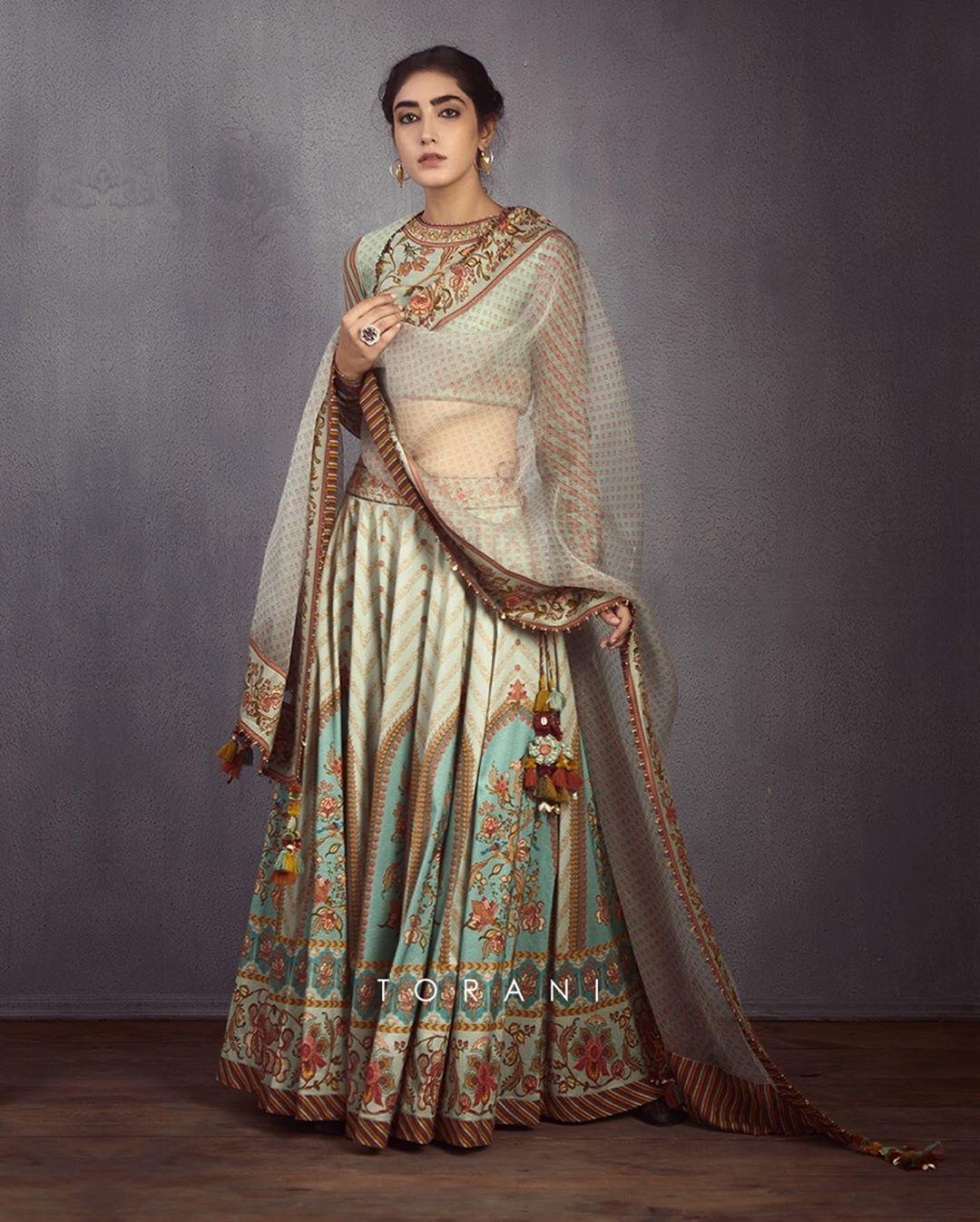 6 Jaw-droppingly Beautiful Lehenga Collection for Bridesmaids