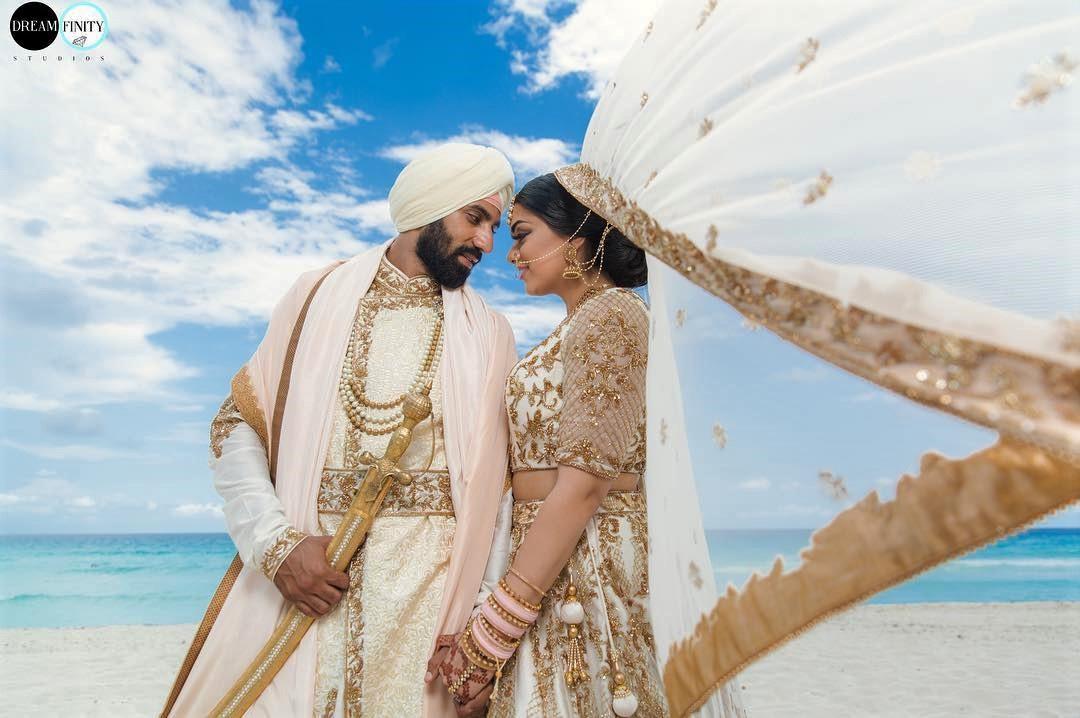 The Classic White and Gold Lehenga for Your Classic D-day Outfit