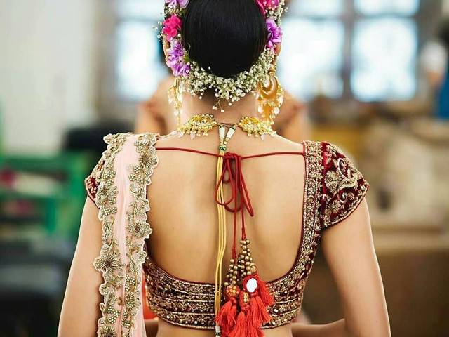 16 Blouse Back Neck Designs For Pattu Sarees That Will Make You Look Like A Walking Dream 5051