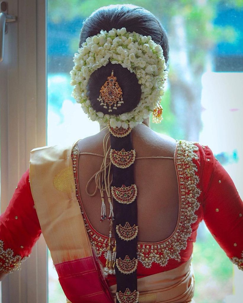 5 Stunning South Indian Bridal Hairstyles (& How To Choose 