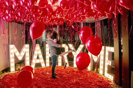 7 Holiday and New Year's Eve Marriage Proposal Ideas