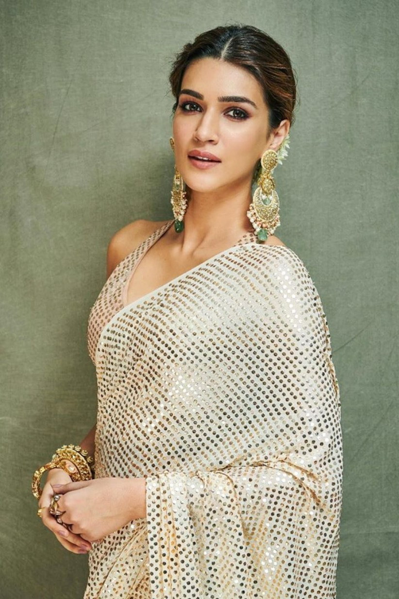 9 Sequin Sarees To Pick From B Town Divas For Your Cocktail Bling