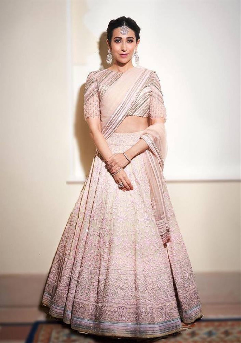 Regal Chikankari Lehengas For The Brides And Bridesmaids To Pick Right