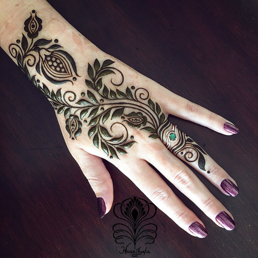 70 Simple Mehndi Designs You Must Check Out Right Away