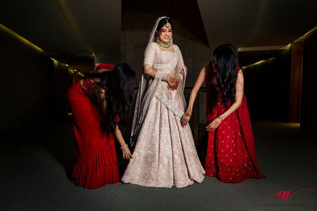 30+ Exquisite White Lehenga Designs For That Spellbinding Look On Your Wedding Day