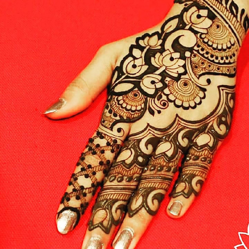 Lovely Mehndi Designs Arabic Simple And Easy For Your Palms