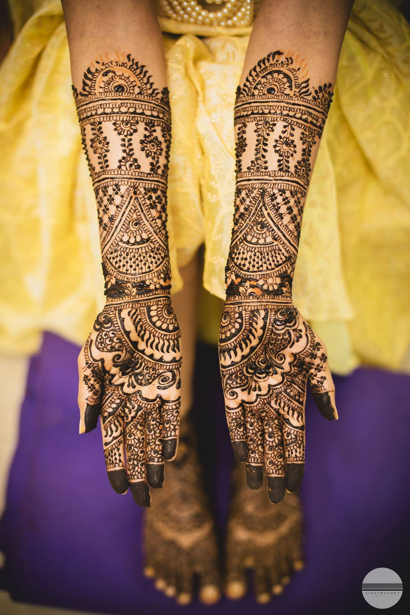 Your Guide To The Best Dulhan Mehndi Designs For Hands And Legs