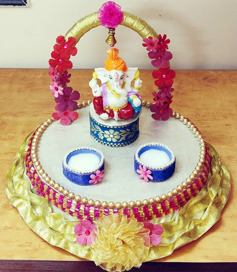 8 DIY How to Decorate Engagement Ring Thali To Amp Your D-Day Pics