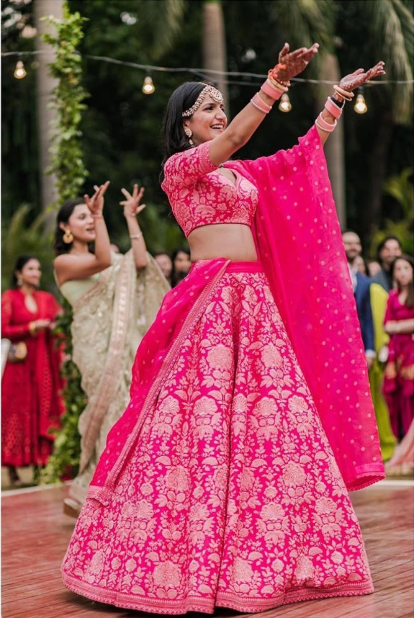 Sabyasachi rani pink lehenga discount