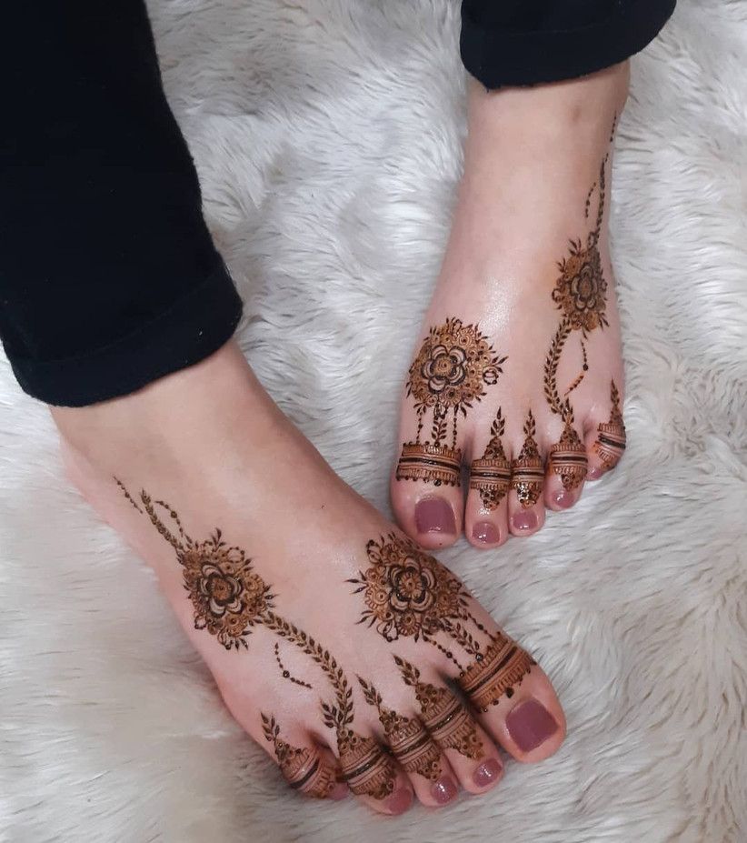 22 Easy Henna Designs For Beginners For Your Hands Feet