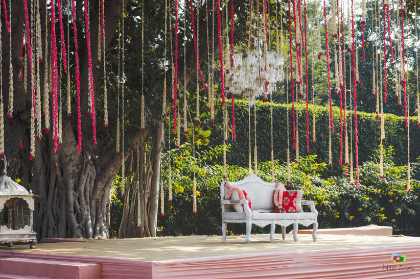 Simple Wedding Stage Decoration Ideas To Amp It Up This Season