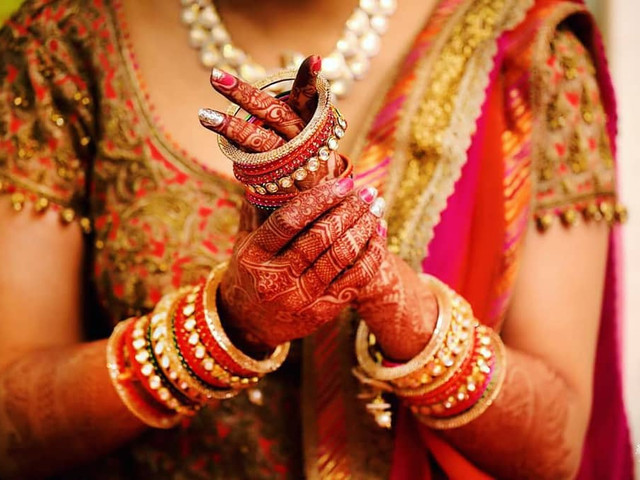 10 Dulhan Bangles That We Just Couldn’t Stop Fawning Over!