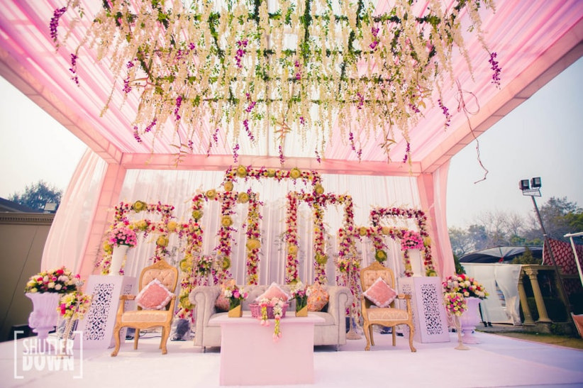 6 Wedding Stage Decoration Tips To Nail That Perfect Backdrop Now