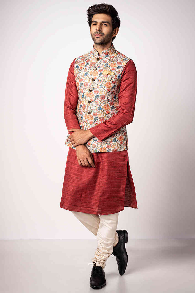 8 Kurta With Jacket Ideas For Groomsmen To Unleash The Dapper In You