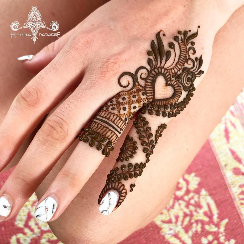 21 Simple Mehndi Design For Left Hand Inspirations For The Bride Squad